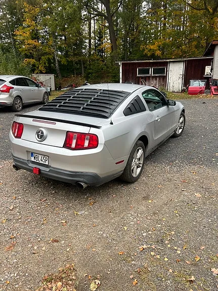 Ford Mustang 2011 photo 3