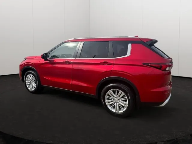 Mitsubishi Outlander 2024 photo 4