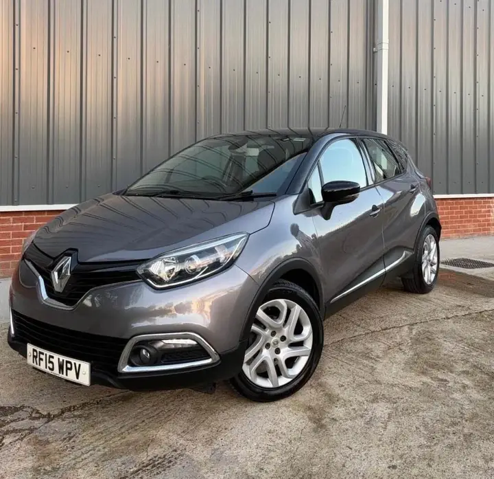 Renault Captur 2015 photo 2