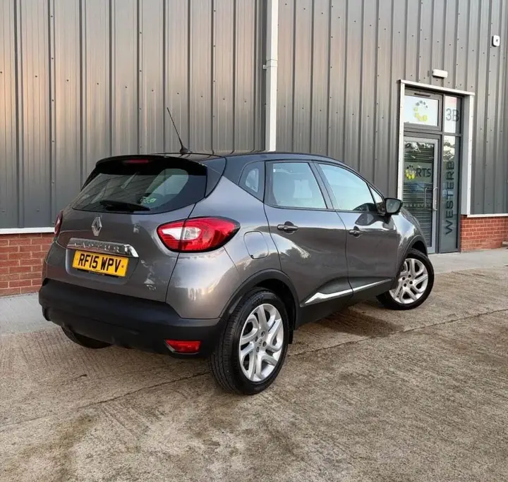 Renault Captur 2015 photo 3