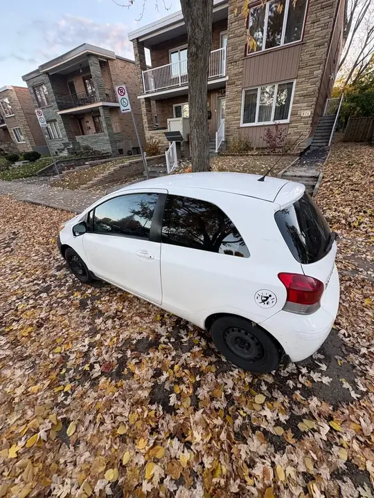 Toyota Yaris 2011 photo 5