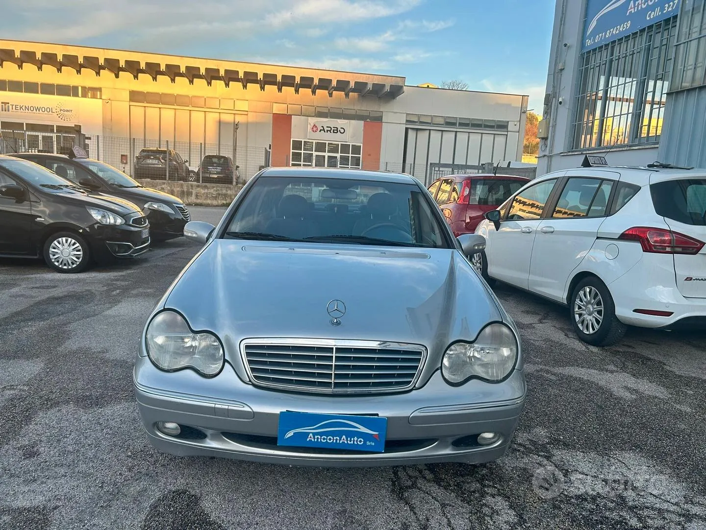Mercedes-Benz C-Class 2001 photo 2