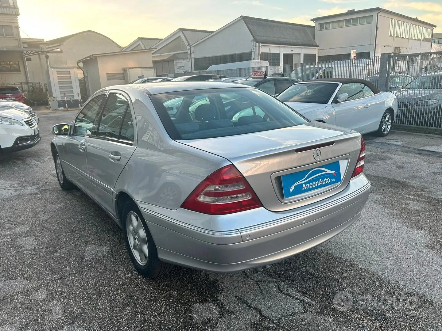 Mercedes-Benz C-Class 2001 photo 3