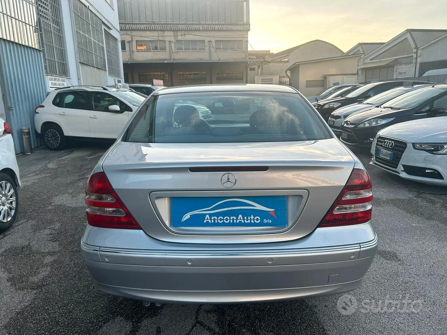 Mercedes-Benz C-Class 2001 photo 4