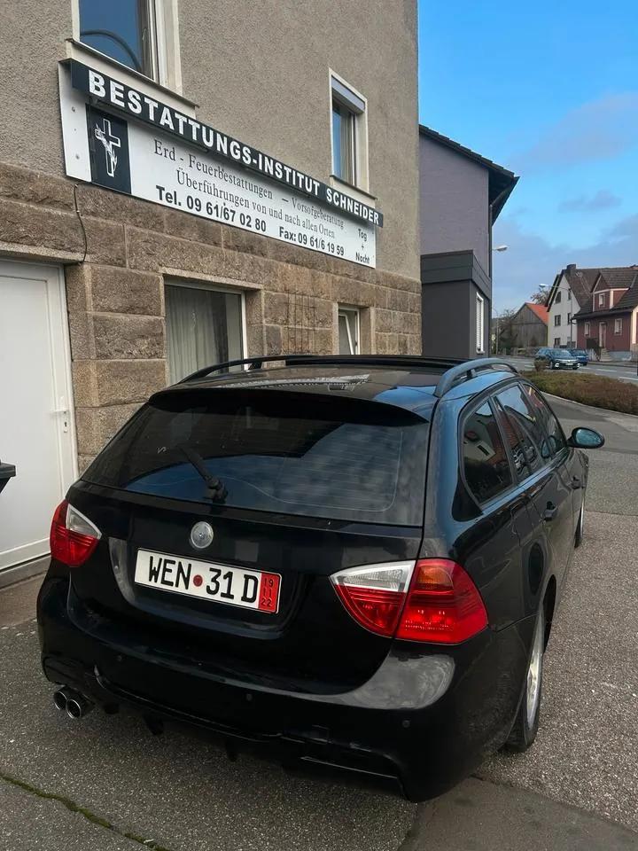 BMW 320I