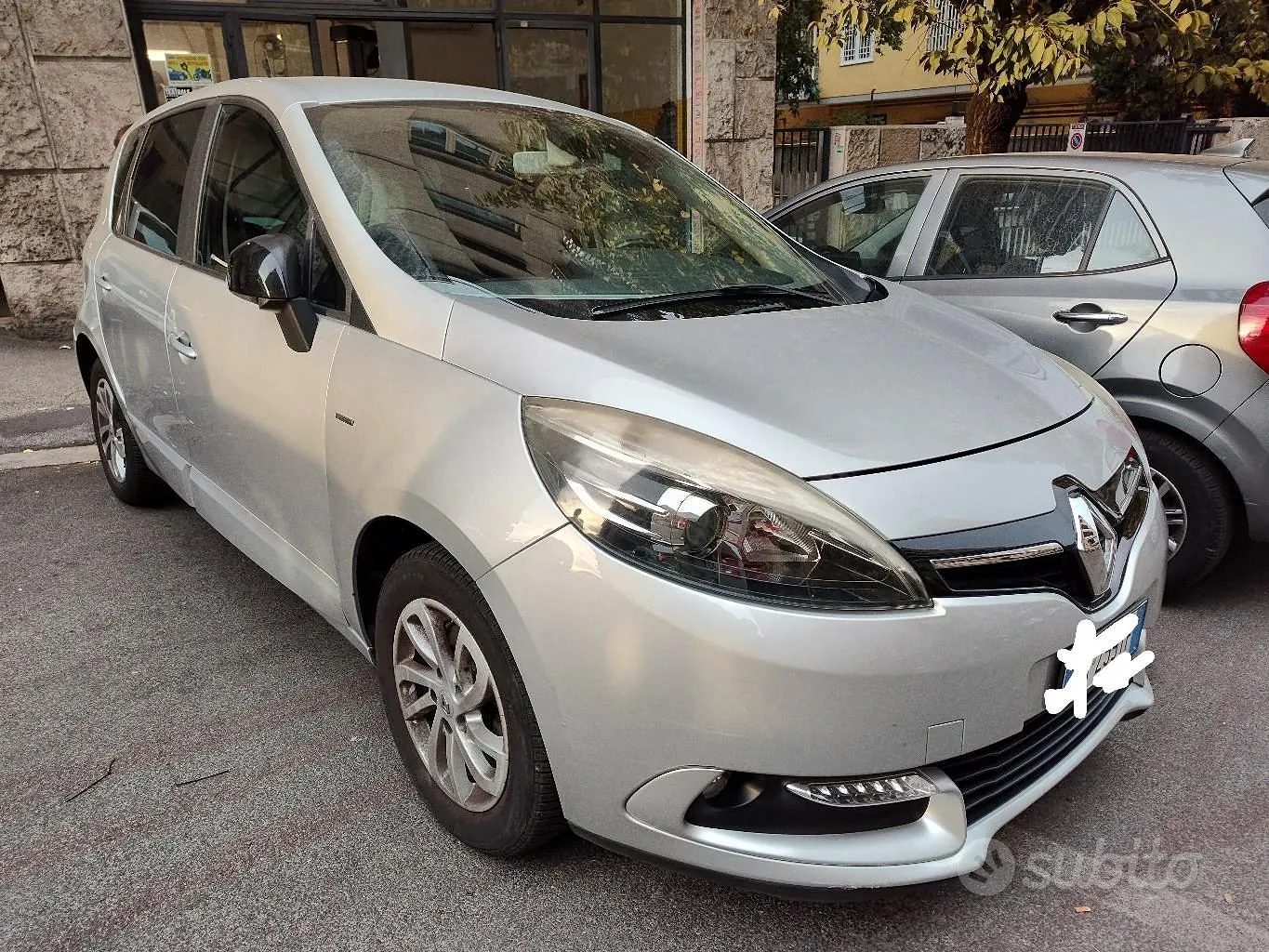Renault Scenic 2015 photo 2