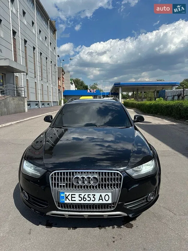Audi A4 Allroad 2013 photo 2