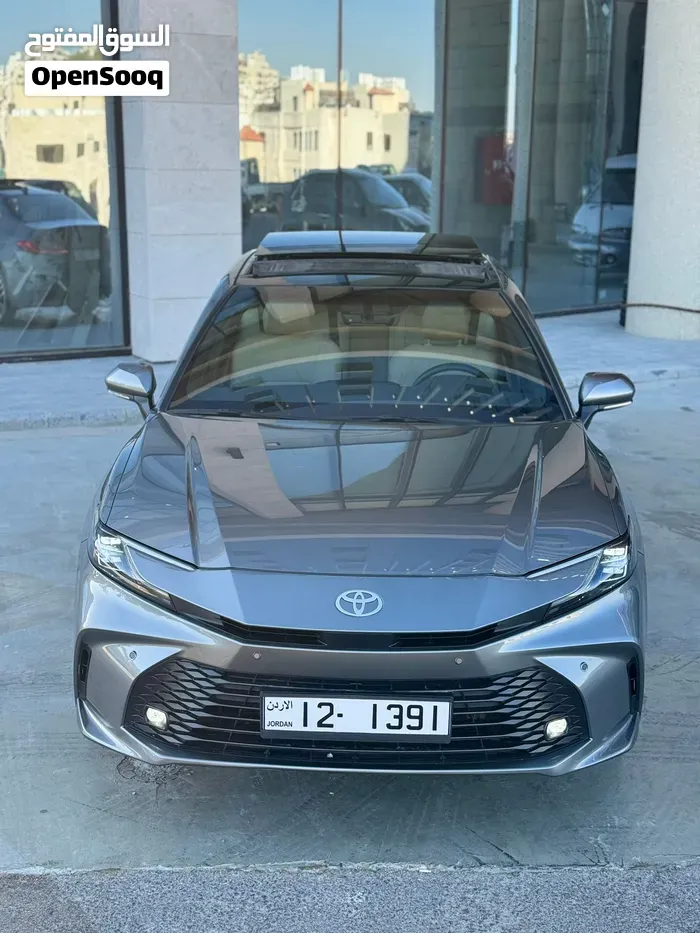 Toyota Camry 2025 photo 3
