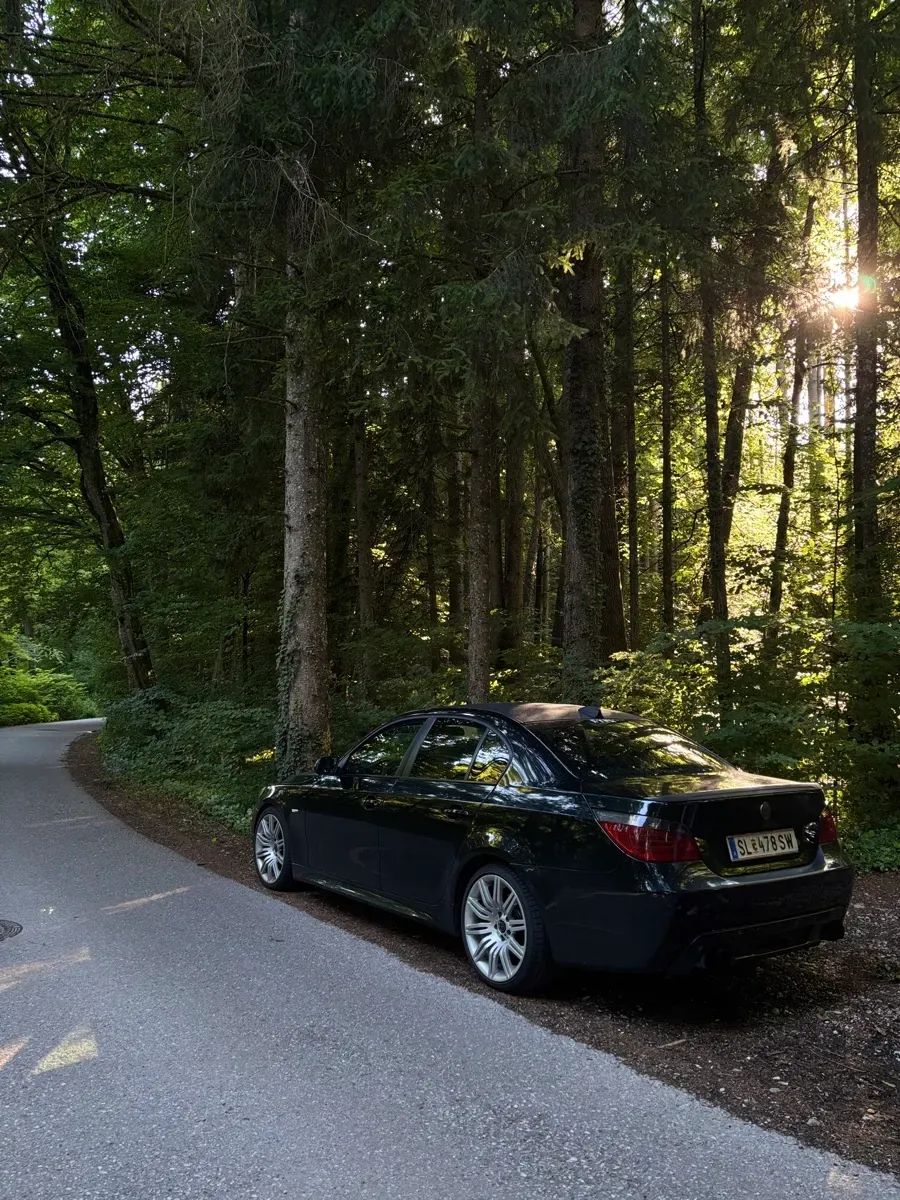 BMW 5 Series 2005 photo 3