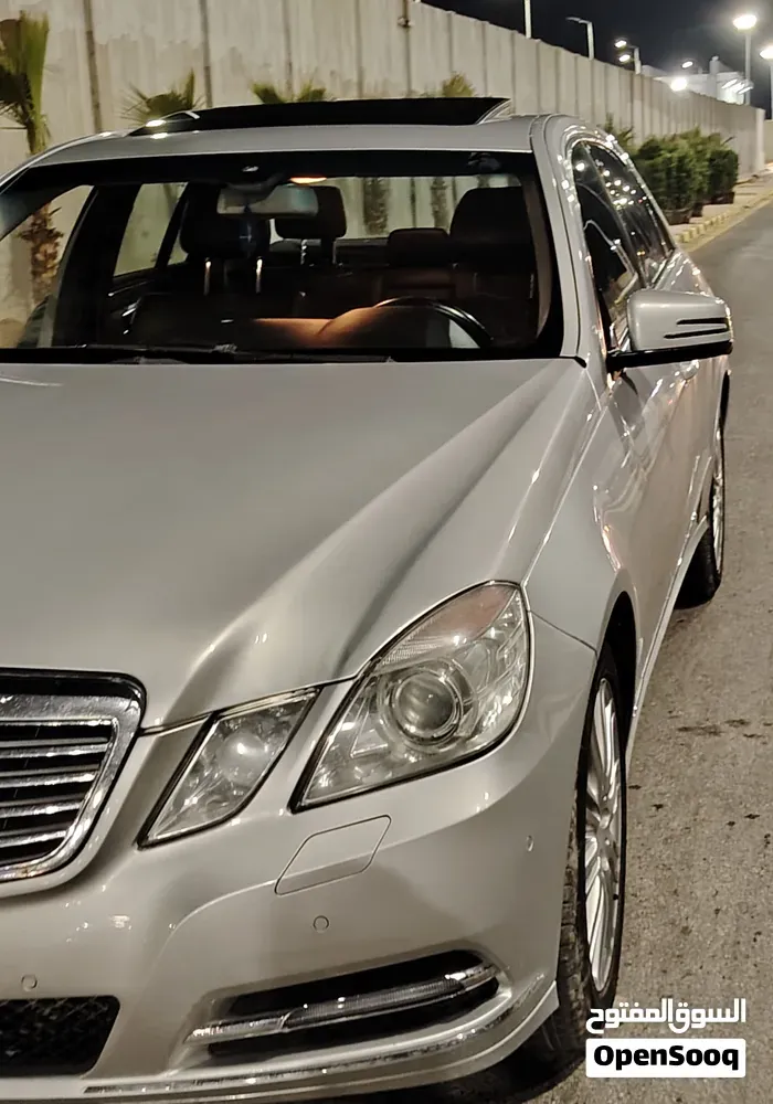 Mercedes-Benz E-Class 2012 photo 2