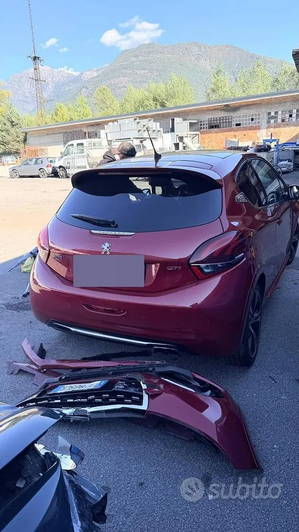 Peugeot 208