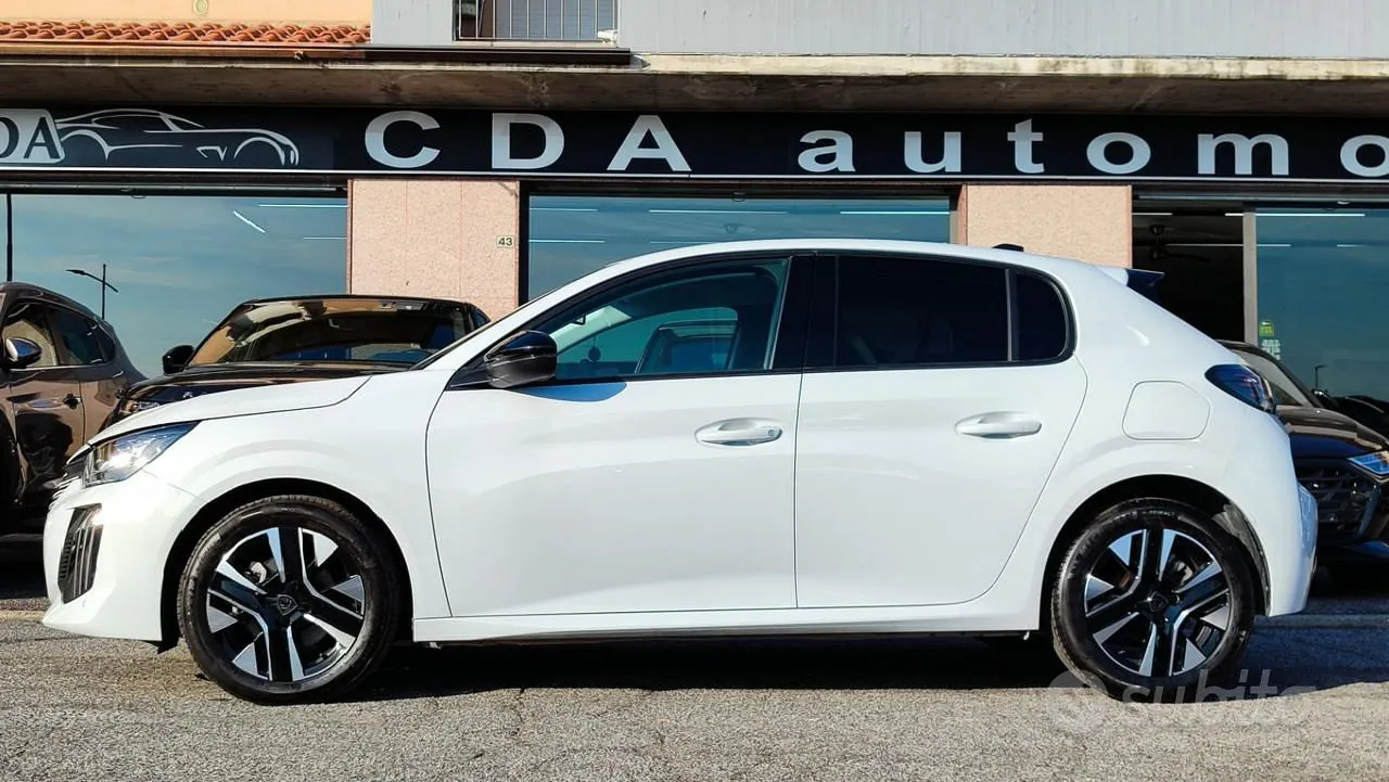 Peugeot 208 2025 photo 3