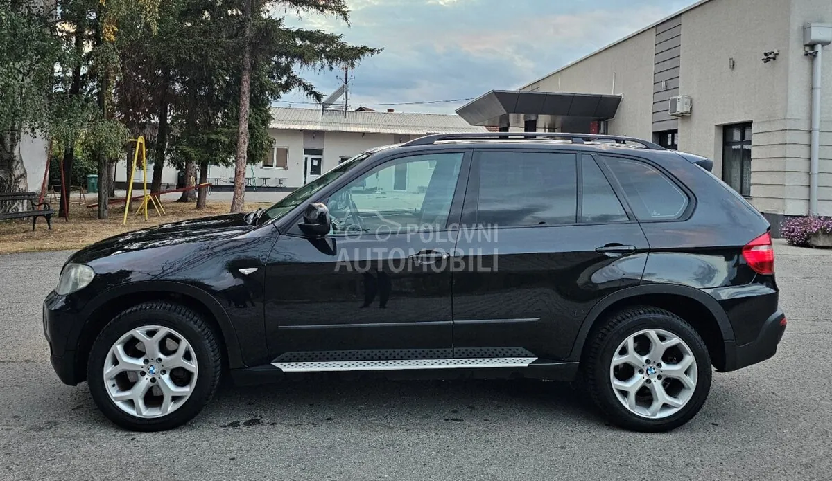 BMW X5 2009 photo 2