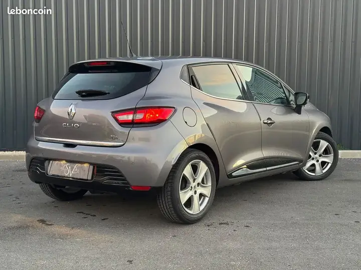 Renault Clio 2015 photo 4