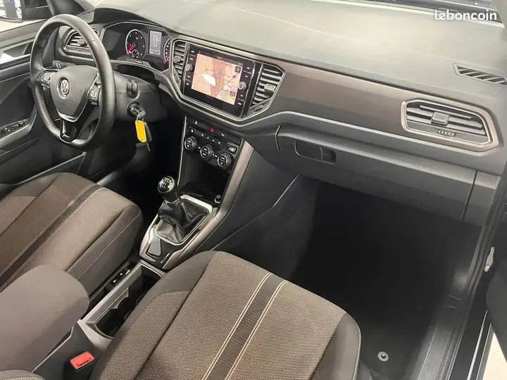 Volkswagen T-Roc 2018 photo 5