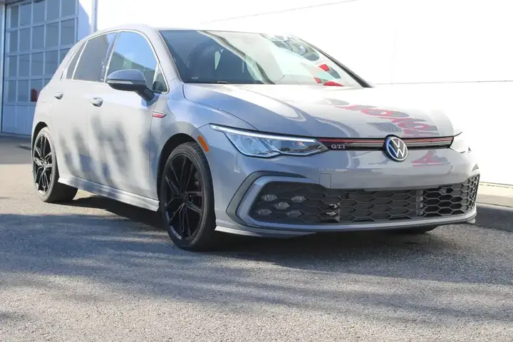 Volkswagen Golf Gti 2023 photo 2