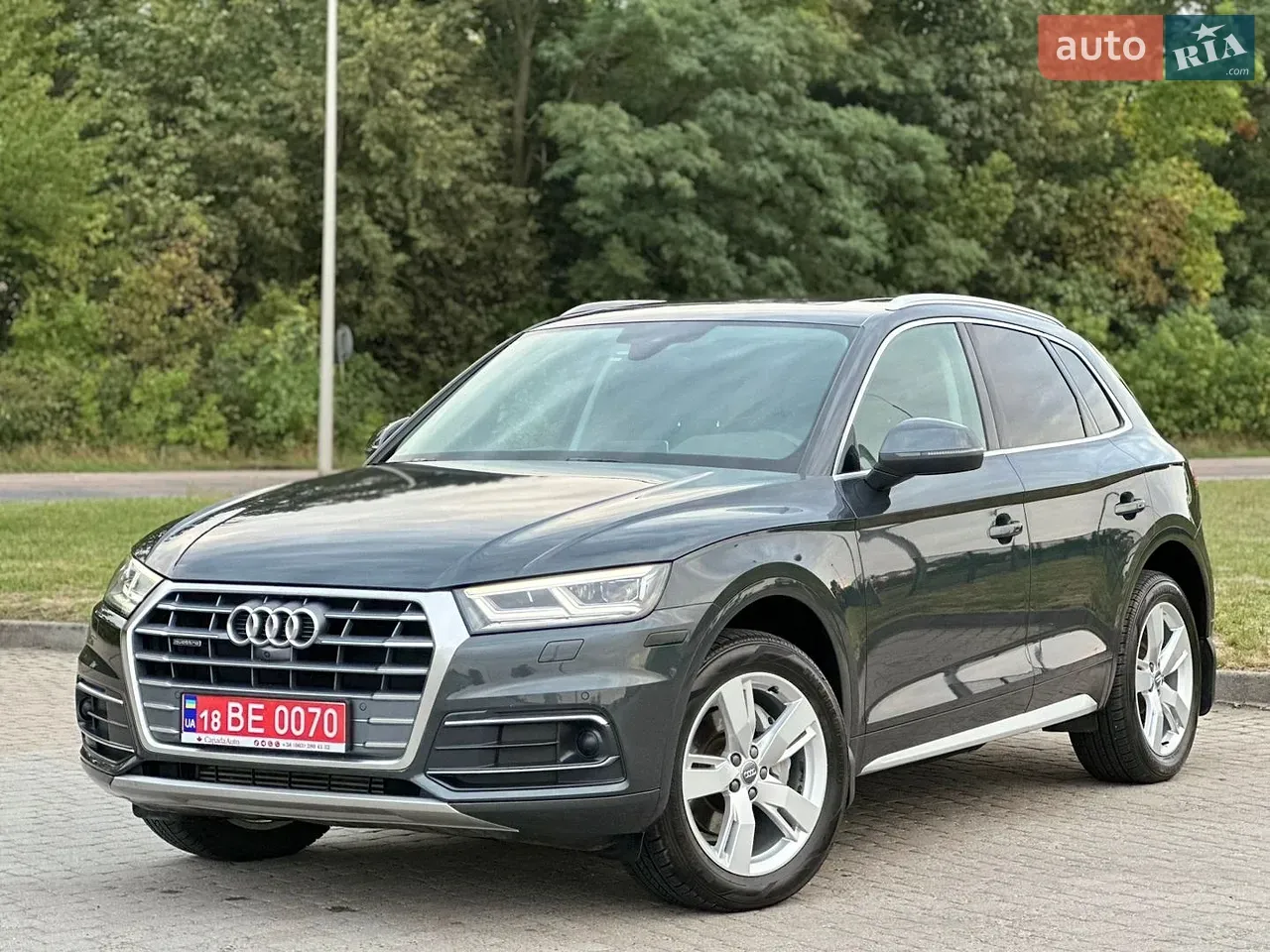 Audi Q5 2018 photo 2