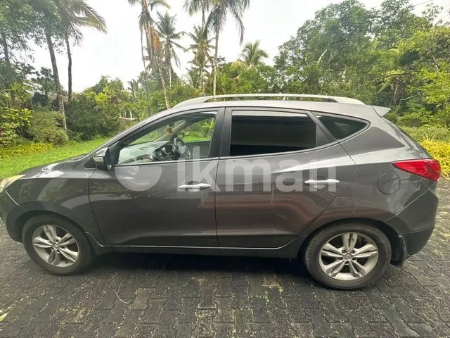 Hyundai Tucson 2012 photo 2