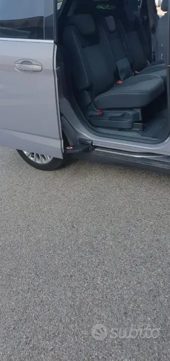 Ford C-Max 2011 photo 4