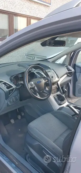 Ford C-Max 2011 photo 2