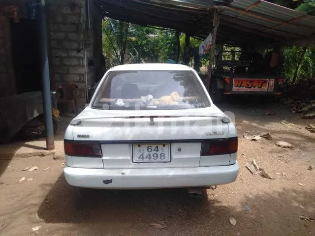 Nissan Sunny 1990 photo 3