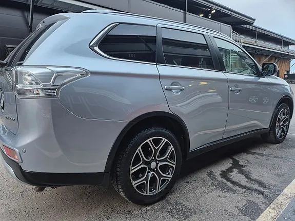 Mitsubishi Outlander 2014 photo 4