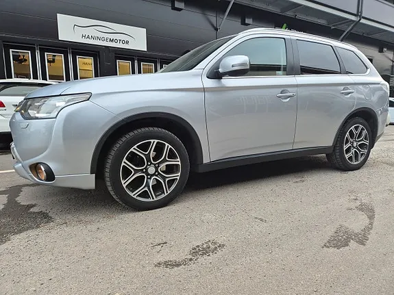 Mitsubishi Outlander 2014 photo 2