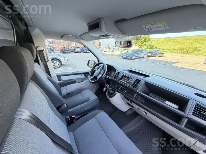 Volkswagen Transporter 2017 photo 3