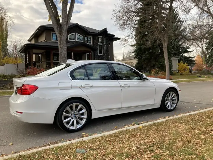 BMW 328I 2014 photo 4