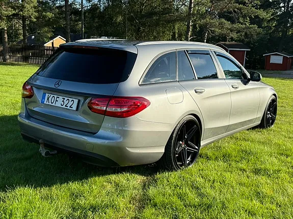 Mercedes-Benz C220 2015 photo 3