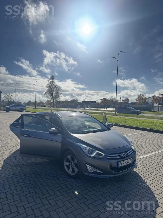 Hyundai I40