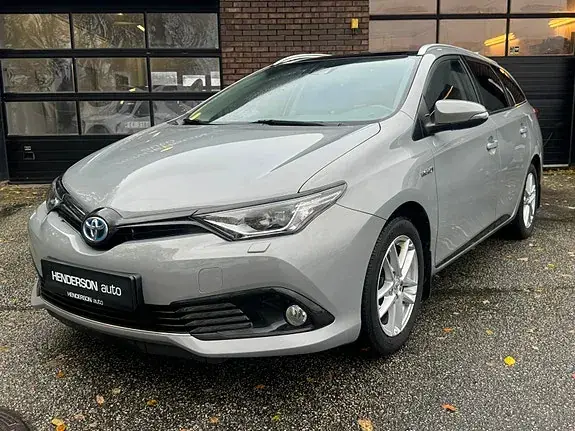 Toyota Auris 2018 photo 2