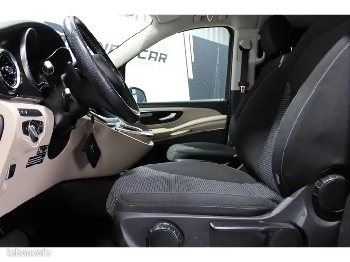 Mercedes-Benz V 2021 photo 5