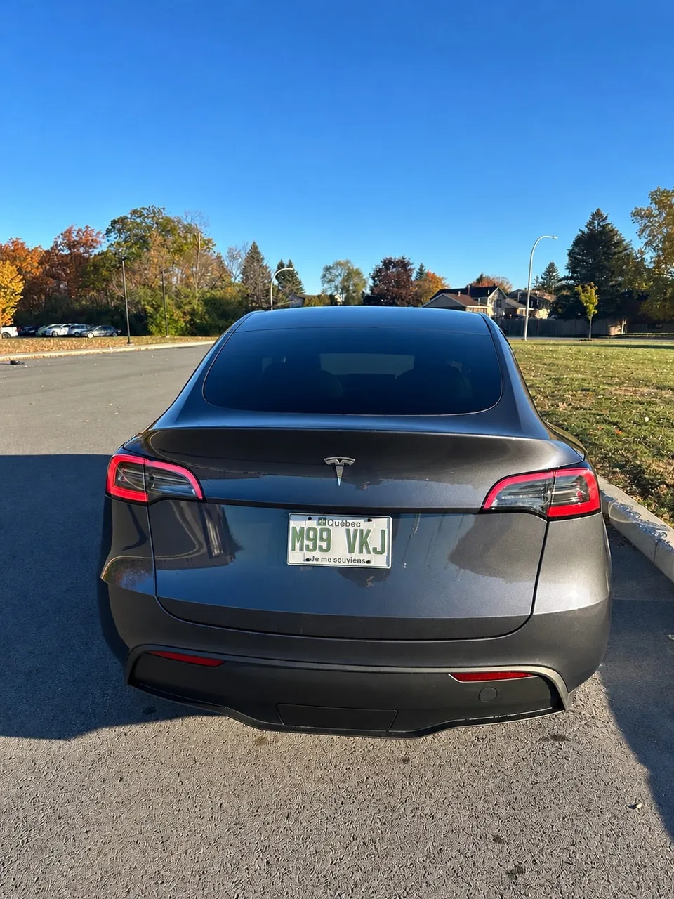 Tesla Model Y 2023 photo 2