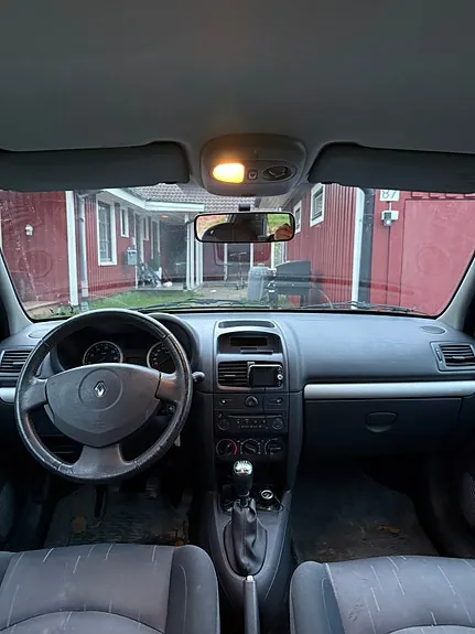 Renault Clio 2005 photo 3