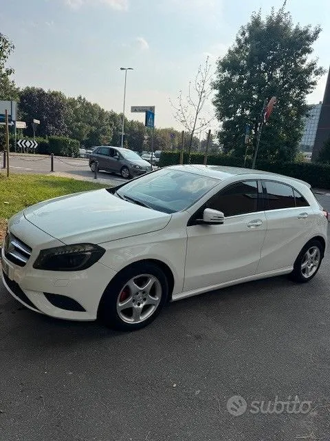 Mercedes-Benz 180 2012 photo 2