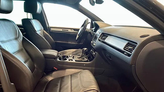 Volkswagen Touareg 2017 photo 3