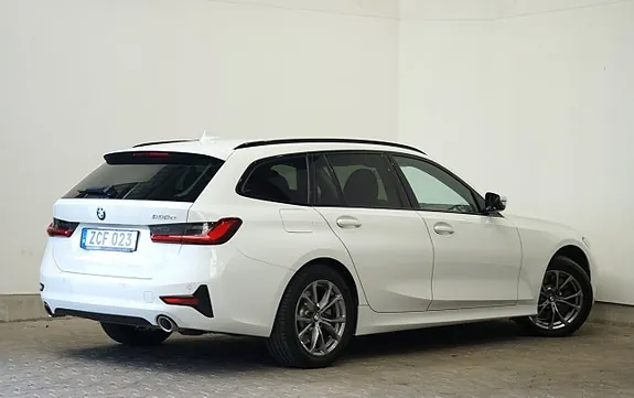 BMW 330E 2021 photo 4