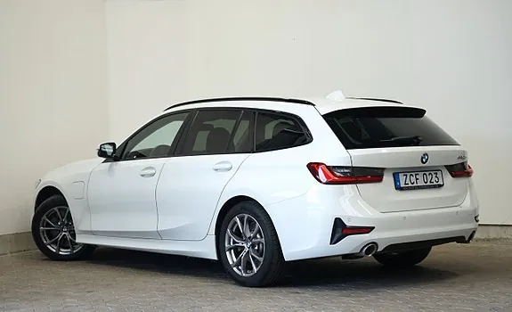BMW 330E 2021 photo 3