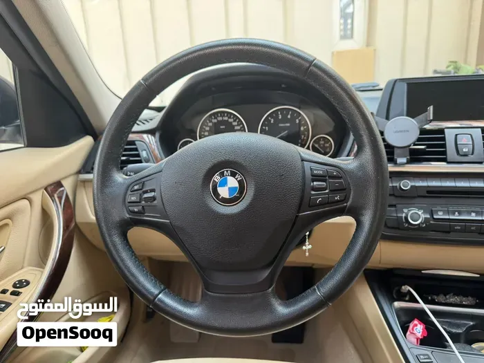 BMW 320I 2014 photo 4