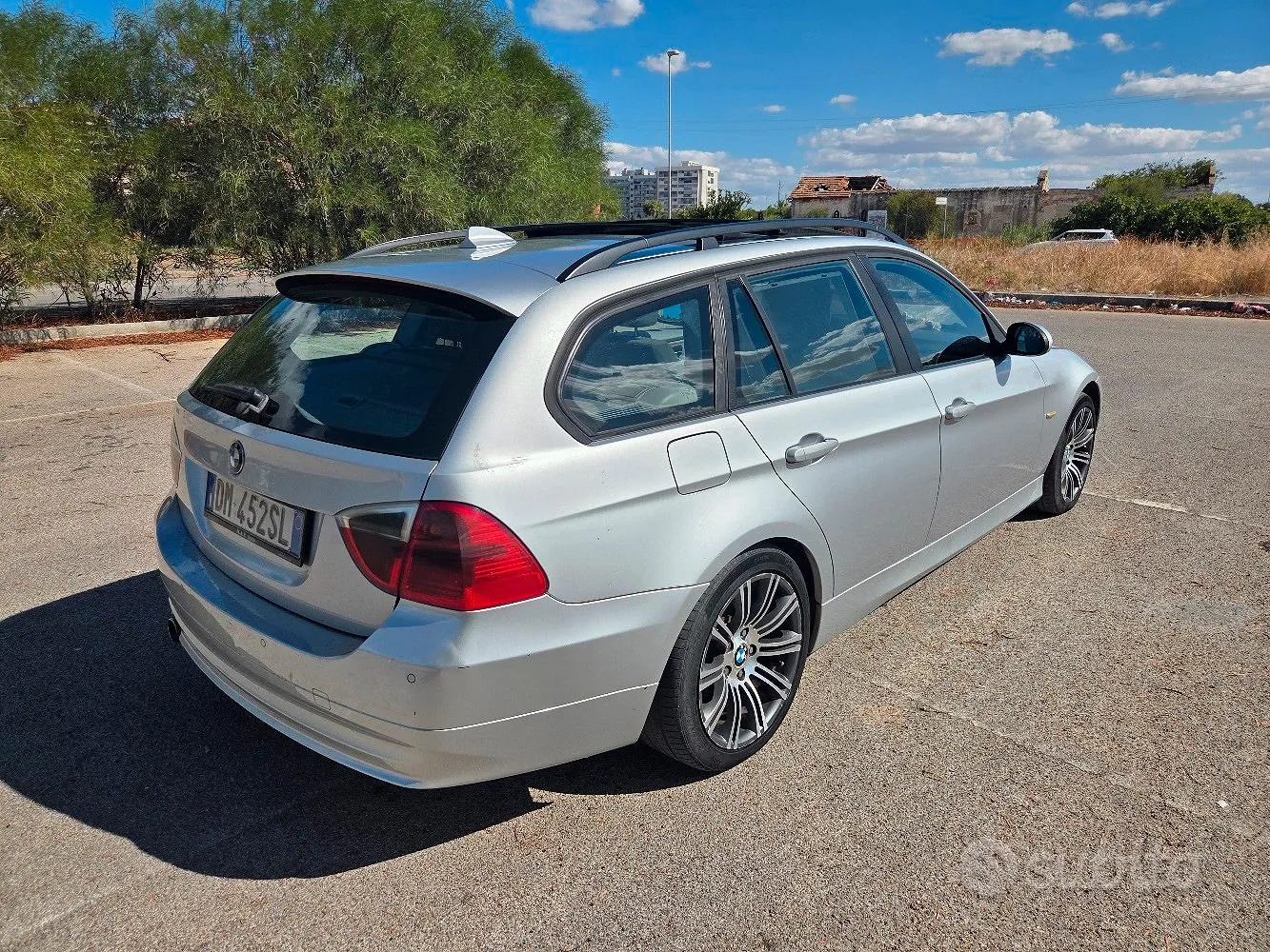 BMW E91 2008 photo 2