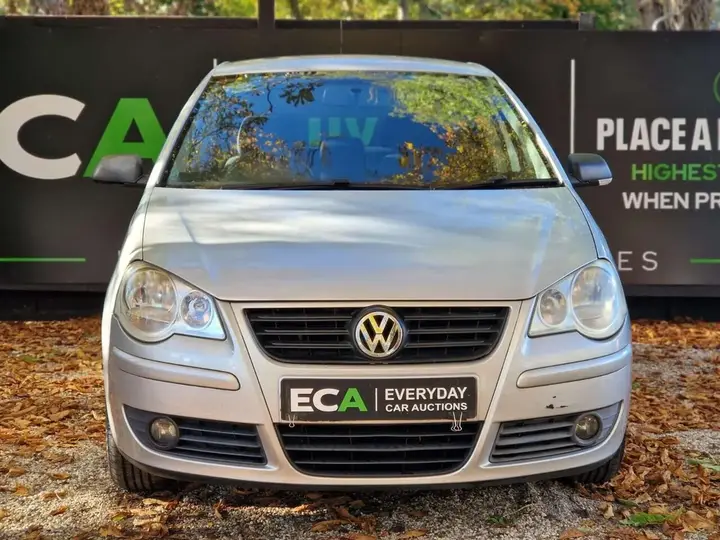 Volkswagen Polo 2006 photo 2