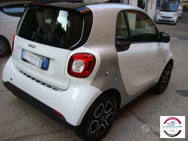 Smart Fortwo 2019 photo 5