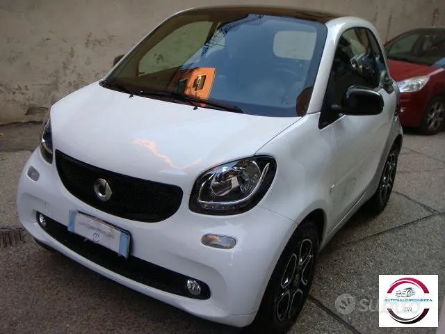 Smart Fortwo 2019 photo 2