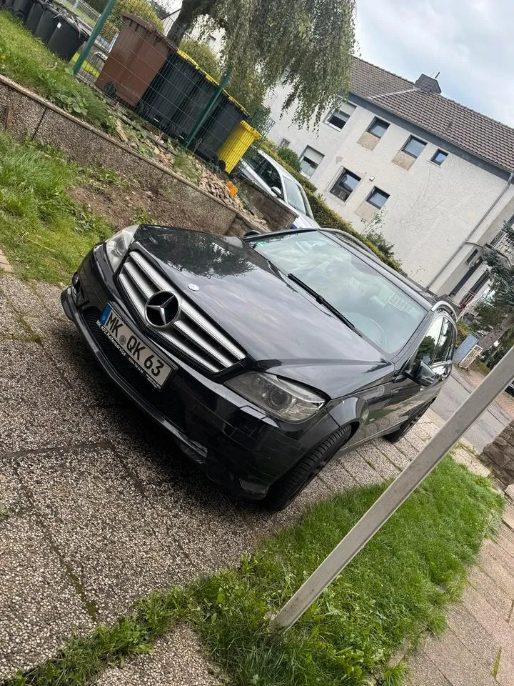 Mercedes-Benz C320
