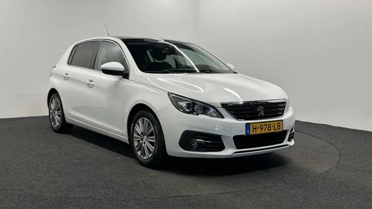 Peugeot 308 2020 photo 3