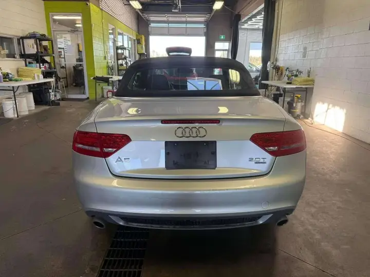 Audi A5 2011 photo 4