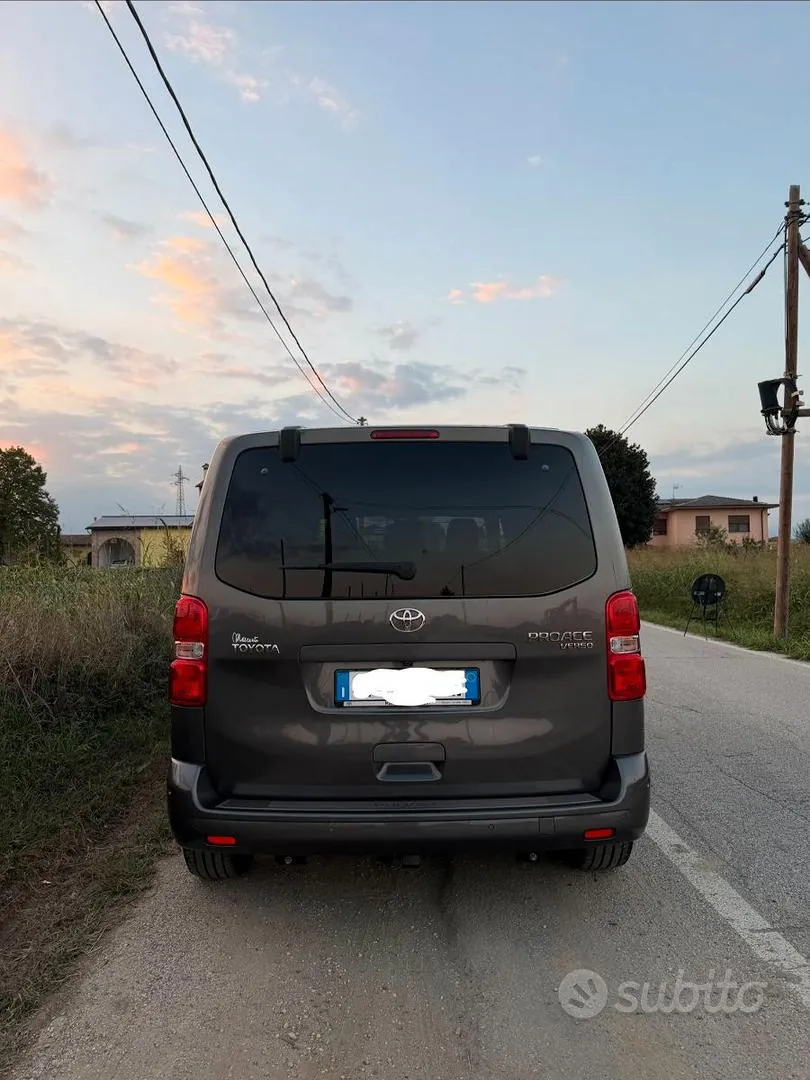 Toyota Proace Verso 2023 photo 2