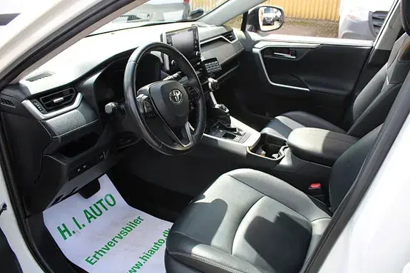 Toyota Rav4 2020 photo 3