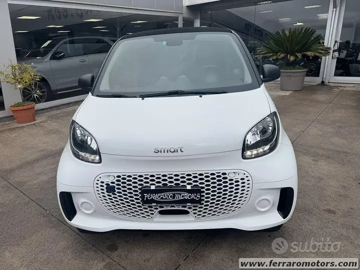 Smart Fortwo 2021 photo 3